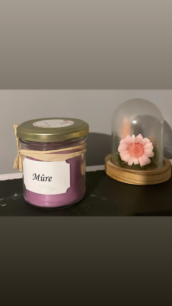 Bougie coulée pot de 90 g "mûre"