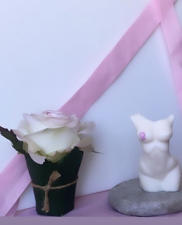 5 euros reversés à l'association Ruban Rose pour chaque bougie vendue
